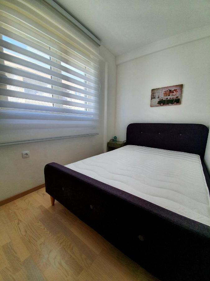 Aleksandar First Sea Line Apartment Bar Exterior photo